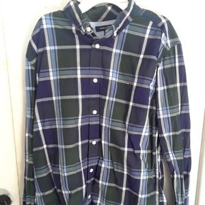 Tommy Hilfiger (button down)